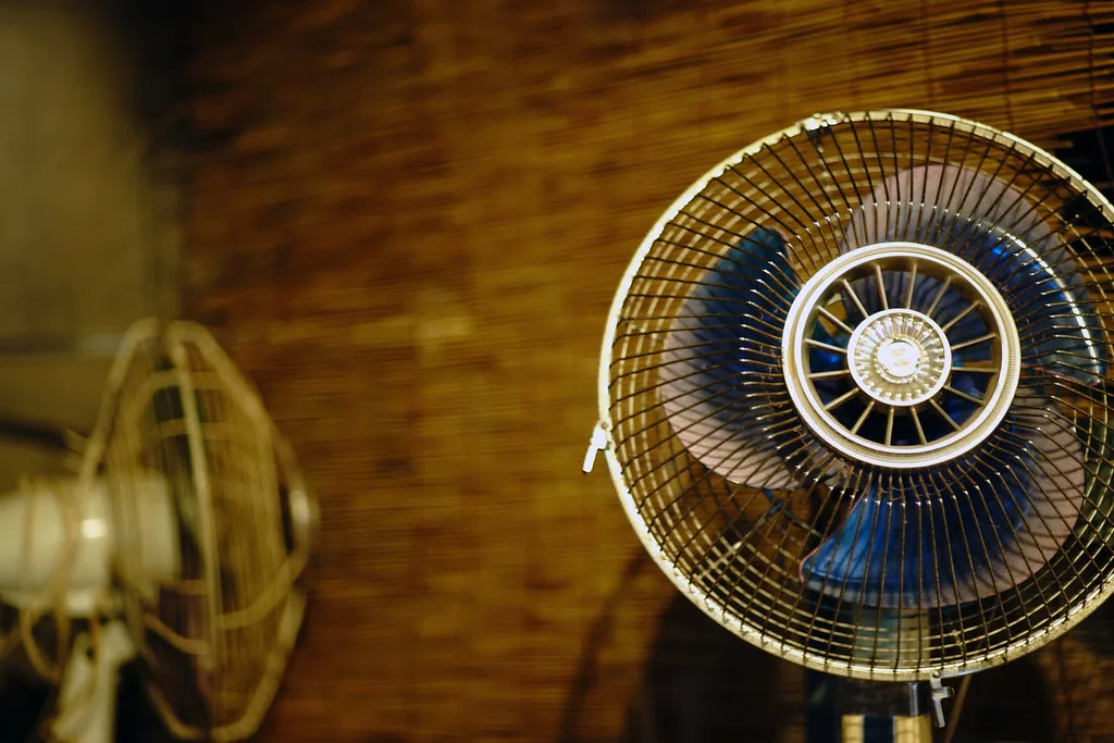 Gevoelstemperatuur en windchill: waarom een ventilator kouder aanvoelt dan de thermometer