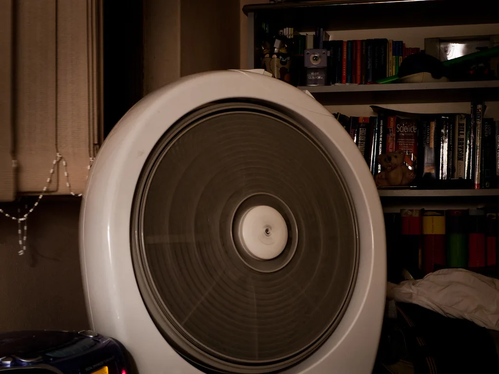 Koelt een ventilator de lucht echt af, of voelt het alleen zo?